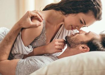 الوضعيات الأكثر إثارة للرجل في العلاقة الزوجية