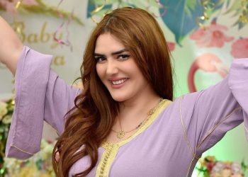 نرجس الحلاق: “منين كتعيش السعادة كتبان فوجهك”