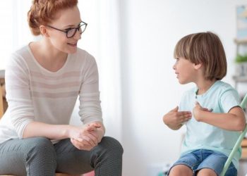 التربية الجنسية للأطفال..متى تبدأ؟ وكيف تقدم دون خوف؟