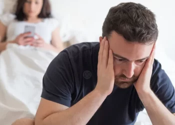 العجز الجنسي..هل متعلق بعمر الرجل ؟
