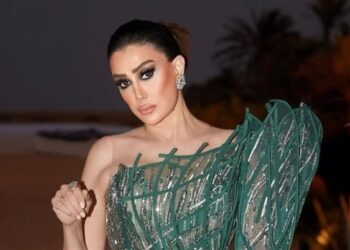 غادة عبد الرازق تطلب الدعاء لجد أحفادها اللواء مصطفى الشال بعد وفاته