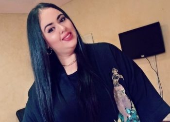 سكينة درابيل تلمح وتثير التساؤلات (صورة)