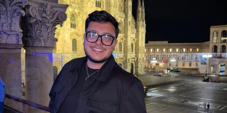 مهدي مزين يستعد لإطلاق جديده الفني “عاشرناكم ولقيناكم صغار”