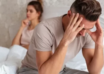 تجاوز الملل في العلاقة الزوجية.. كيف تحافظ على شرارة الحب مستمرة؟