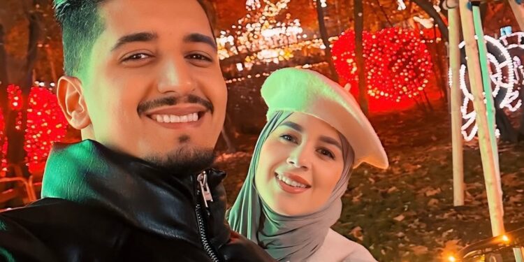 رجاء شقورز تدعو لزوجها بالشفاء (صورة)
