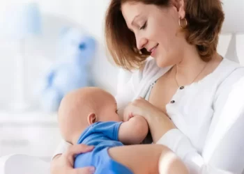 عناية المرأة النَّافِس بالحفاظ على الحليب خلال شهر رمضان