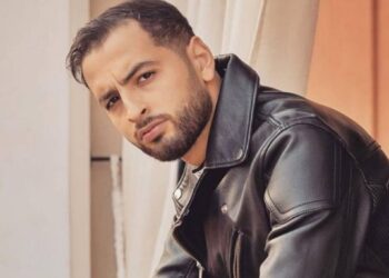 أمينوكس يلمح إلى دخوله عالم السينما ويشعل حماس جمهوره
