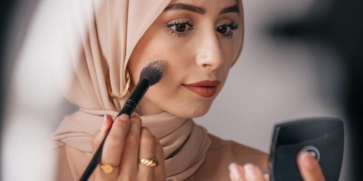 العناية بجمالك في رمضان دون ماكياج…أسرار وحيل