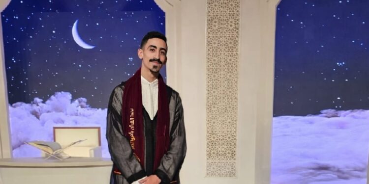 المغربي سلمان طائشة يتألق ويبلغ نصف نهائي جائزة قطر الكبرى لتلاوة القرآن