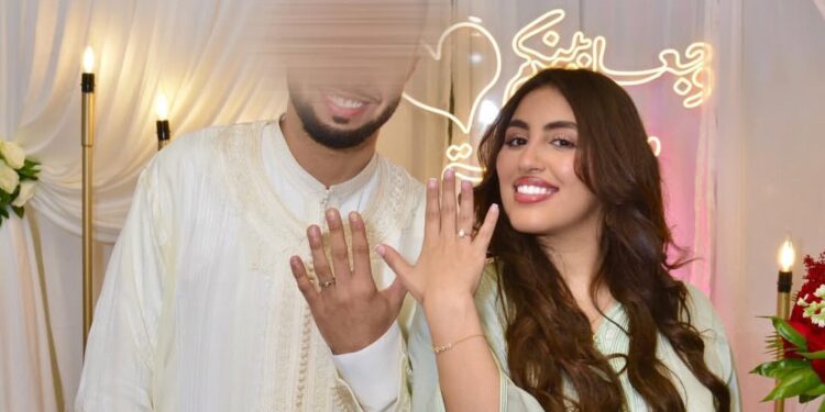 نورا تعلن خطوبتها..(صور)