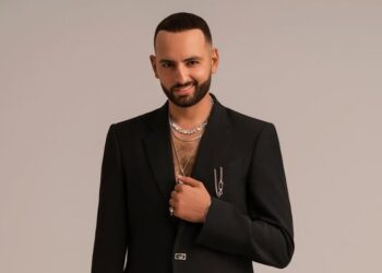 أمينوكس يثير الجدل حول تأثير الذكاء الإصطناعي على مستقبل الفنانين