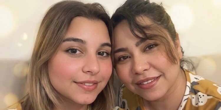 عودة دافئة لـ شيرين عبد الوهاب رفقة ابنتها تشعل تفاعل الجمهور
