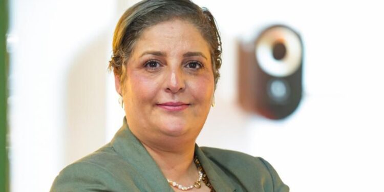 مقاولة ناشئة مغربية تبرز في صناعة عطور الأجواء وتشارك في معرض “Marocotel 2026”