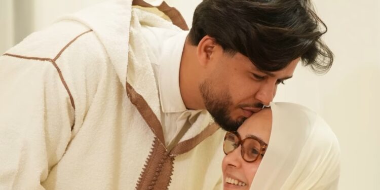 دموع علاء الدين أوبراهيم تثير تعاطف متابعيه بعد مرض والديه