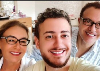 بكلمات مؤثرة..البشير عبدو يهنئ ابنه سعد لمجرد بعيد ميلاده