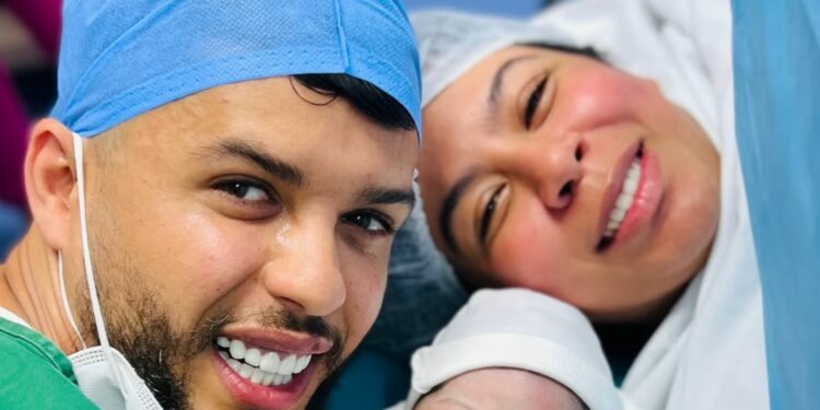 رغم الخلاف… علاء الدين إوبراهيم يهنئ شقيقته مروى بمولودها الجديد