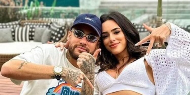 نيمار يحتفل بعيد ميلاد برونا بيانكاردي