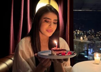 ساندية تاج الدين تحتفل بعيد ميلادها (صورة)
