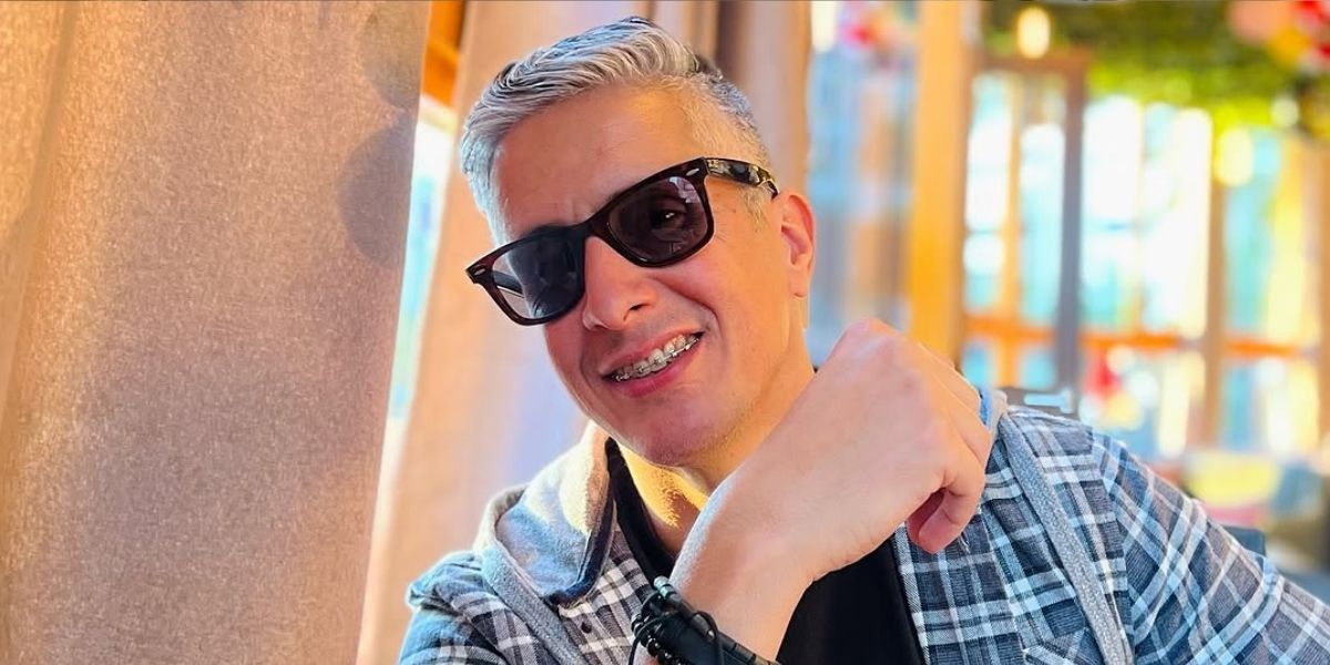 بالفيديو ..الفنان سي مهدي يحمس جمهوره لإصدار فني جديد