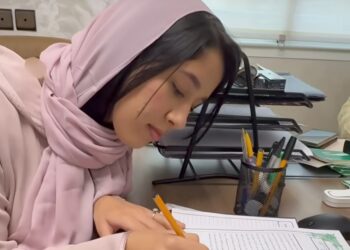 “عشيرت باباها” (وئام) تشارك فرحة عقد قرانها رفقة متابعيها
