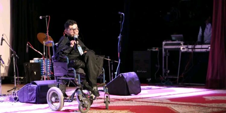 الفنان المغربي أمين شويرف يتوج بجائزة التميز في المهرجان الدولي للأشخاص في وضعية إعاقة