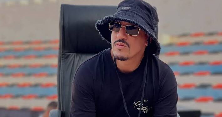 الكوميدي يسار لمغاري يستحضر والدته الراحلة في أربعينية تزامنت مع عيد الأضحى