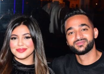 أفلاطونة مريم تغازل زوجها برسالة رومانسية: “كلمة حبيبي قليلة في حقه”