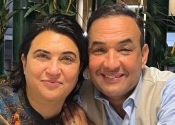 رشيد الوالي يوجه رسالة مؤثرة لزوجته: “شكرا عمري وابتسامتي على مجهودك من أجل سعادتنا”