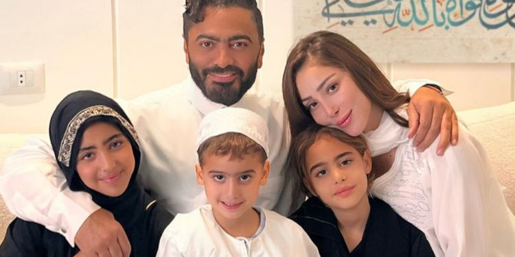 تاليا ابنة تامر حسني تعبر عن اشتياقها لوالديها برسالة مؤثرة: “أفتقدكما”