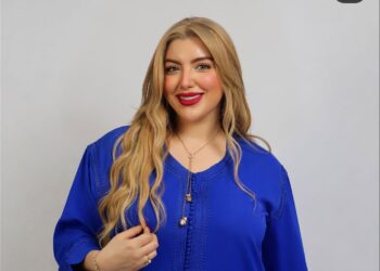 كنزة الغماري ترد على استغلال فيديو جمعها بوالدها: “آش هاد المهزلة!”