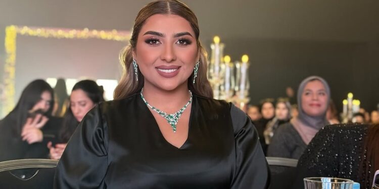 بكلمات رومانسية..إيمان كوين تتغزل بزوجها: “اختارك ربي لقلبي”
