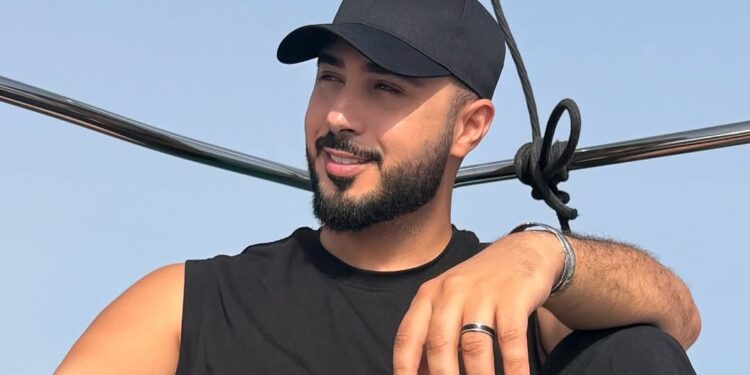 بدر سلطان يشوق جمهوره لعمل غنائي جديد.. وكواليس التصوير تكشف ستايل مختلف