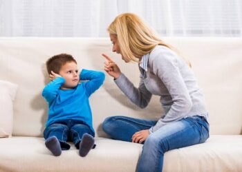 كيف أحوّل عصبيتي إلى هدوء مع ابني؟ خطوات عملية لبناء علاقة أكثر دفئًا