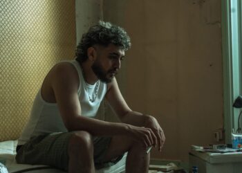 بعد عامين من الغياب.. SHAW يعود بـ«PILLAVE» ويكشف الوجه الآخر للشهرة