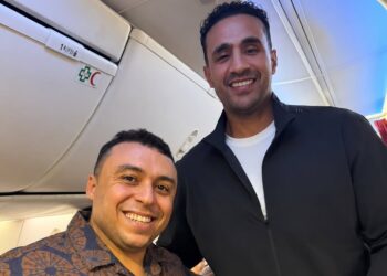 زكرياء الغافولي يشارك لحظة خاصة رفقة بدر هاري