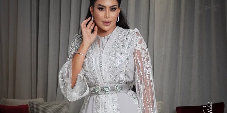 نجاة الرجوي ترد على الجدل حول نحافتها: “مزال غادي نقص”