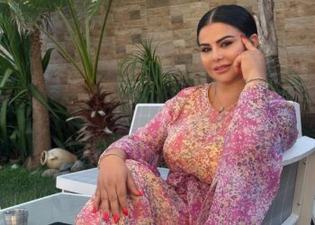 لحظة من داخل أجواء التصويت.. لطيفة رأفت توثق حضورها