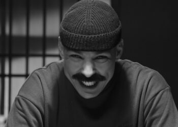أنس البسبوسي يروّج لـ«بيض وكحل» ويشوق الجمهور لموعد العرض