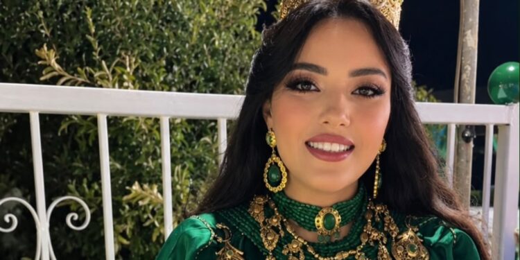 سامية ديكوك تحتفل بليلة الحناء وتشارك أجواء فرحتها