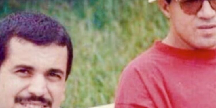 محمد الخياري يطلب الدعاء للفنان أحمد السنوسي ويأمل شفاءه العاجل