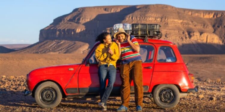 الفيلم السينمائي الجديد “عزيزي الصغير”..بداية رحلة إنسانية بين الخوف والتحرر وقوة الأخوة